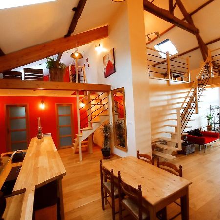 La Grange De Marie A St Angel - Magnifique Grange Renovee En Loft Pour 1 A 6 Pers Villa Saint-Angel  Bagian luar foto