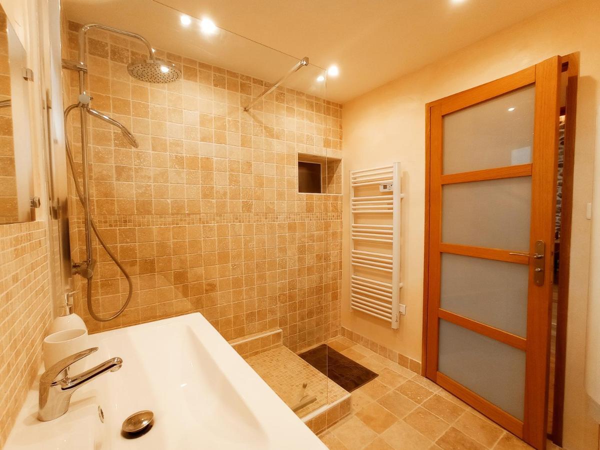 La Grange De Marie A St Angel - Magnifique Grange Renovee En Loft Pour 1 A 6 Pers Villa Saint-Angel  Bagian luar foto